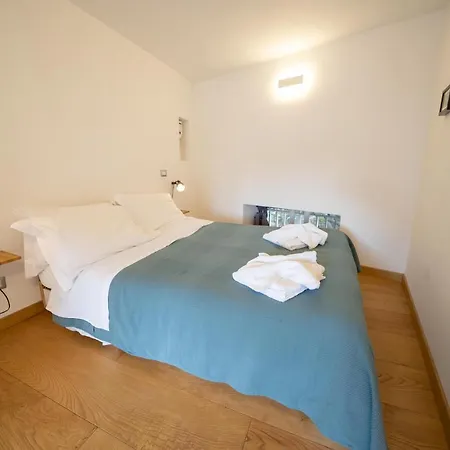 Andrea's By Dimorra Apartment