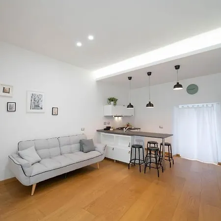 Apartamento Andrea's By Dimorra *